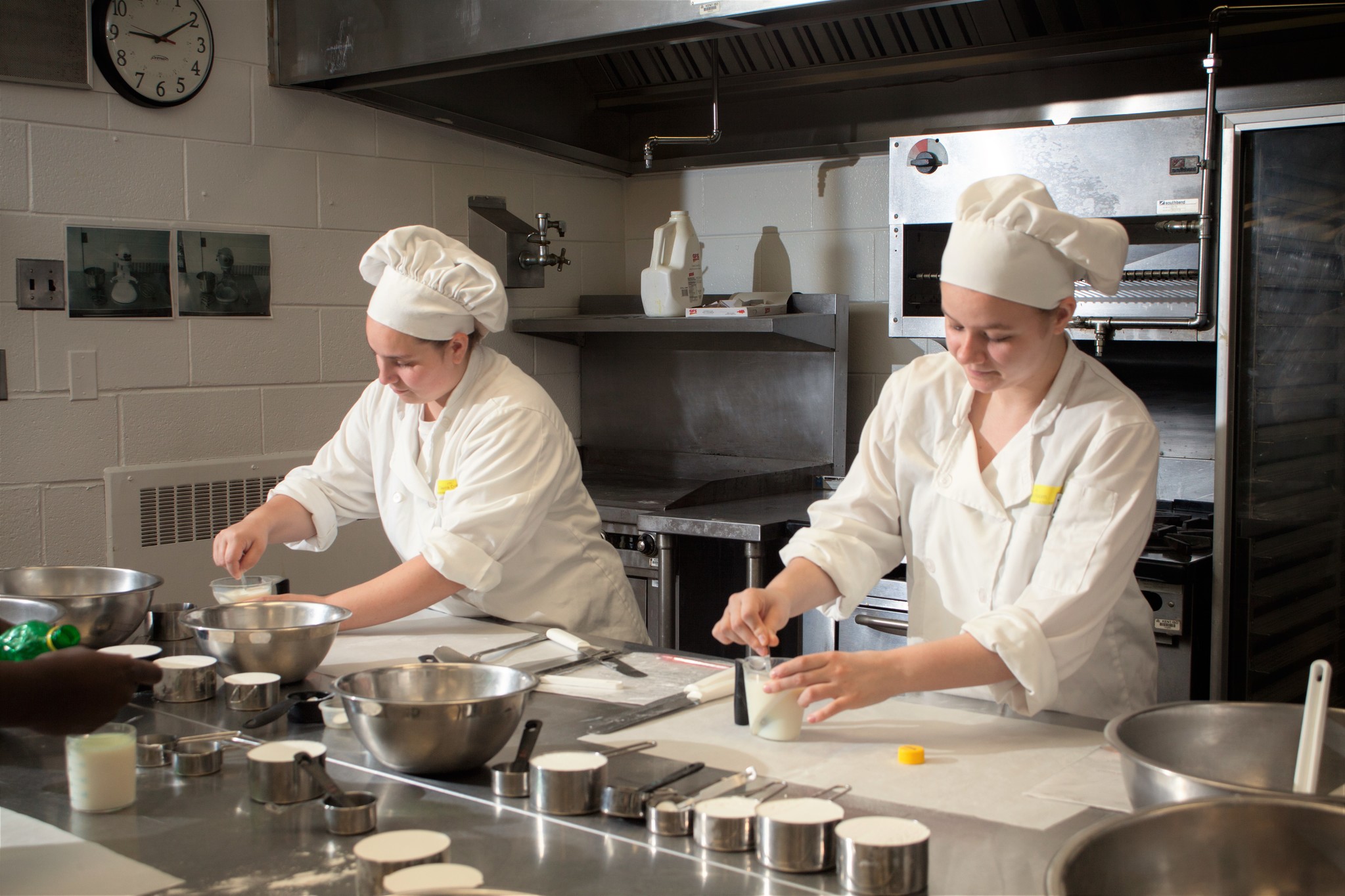KTC Hospitality students working in kitchen